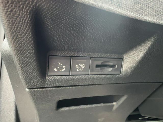Foto Nummer 26: PEUGEOT 5008