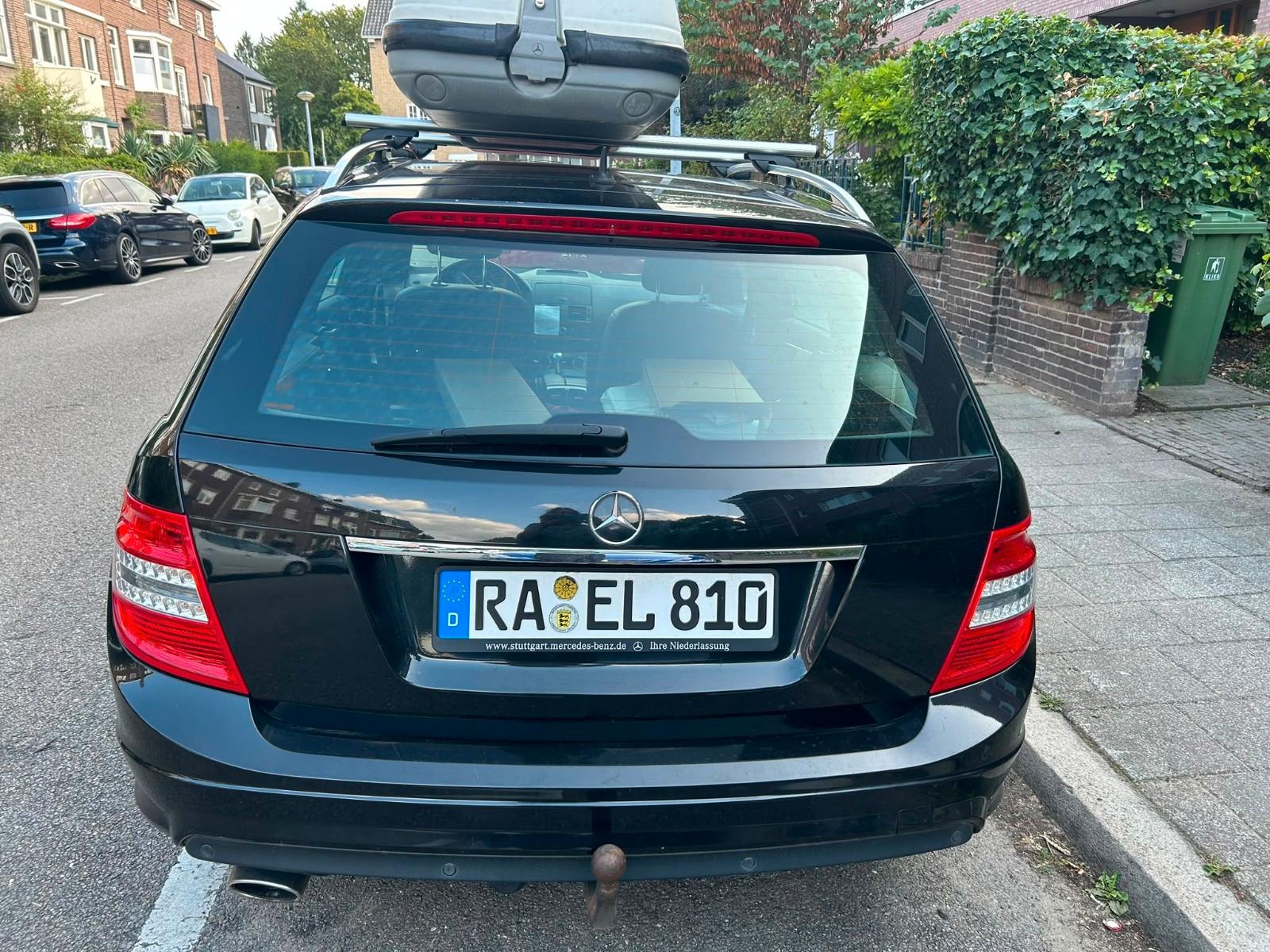 Mercedes-Benz C250 2010 — двигун 2.143 cm³, 204 HP (150kW)