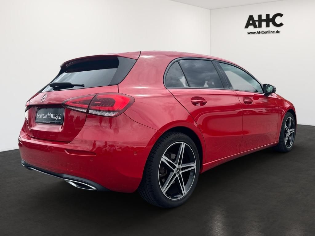 Fahrzeugabbildung Mercedes-Benz A 200 Night Totwi. Navi SHZ LED Ambie. RDK