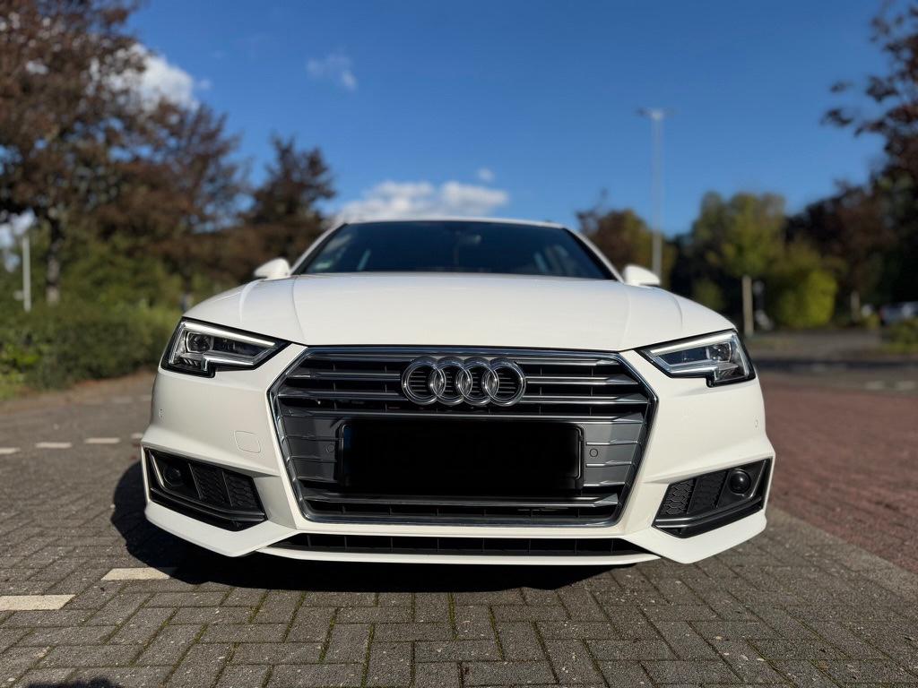 Audi A4 2.0 TDI S tronic Avant S-Line - TOP gepflegt