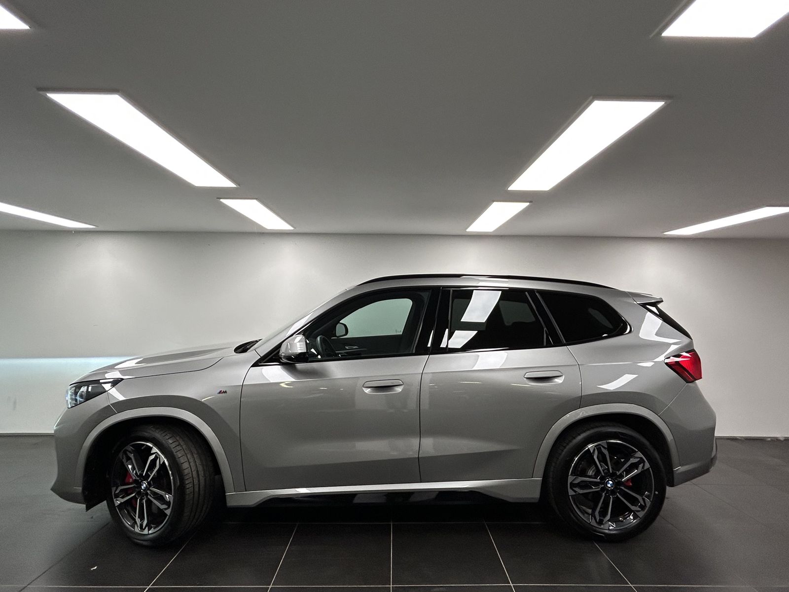 BMW X1 xDrive20d M Sportpaket Pro Pano. AHK DAB LED foto 2