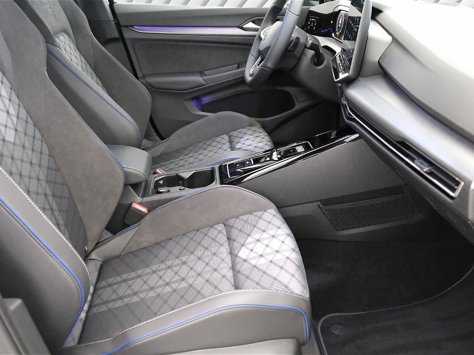 Volkswagen Golf - Bild 11