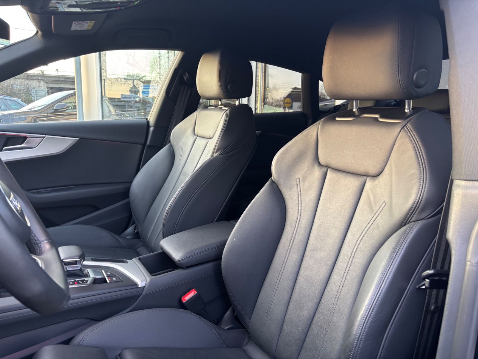 Fahrzeugabbildung Audi A5 Sportback 35 TFSI Sportpaket