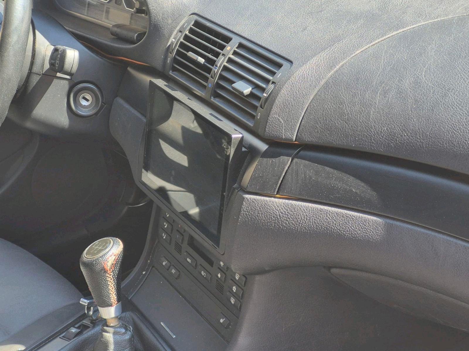 BMW 316 2004 — photo 10