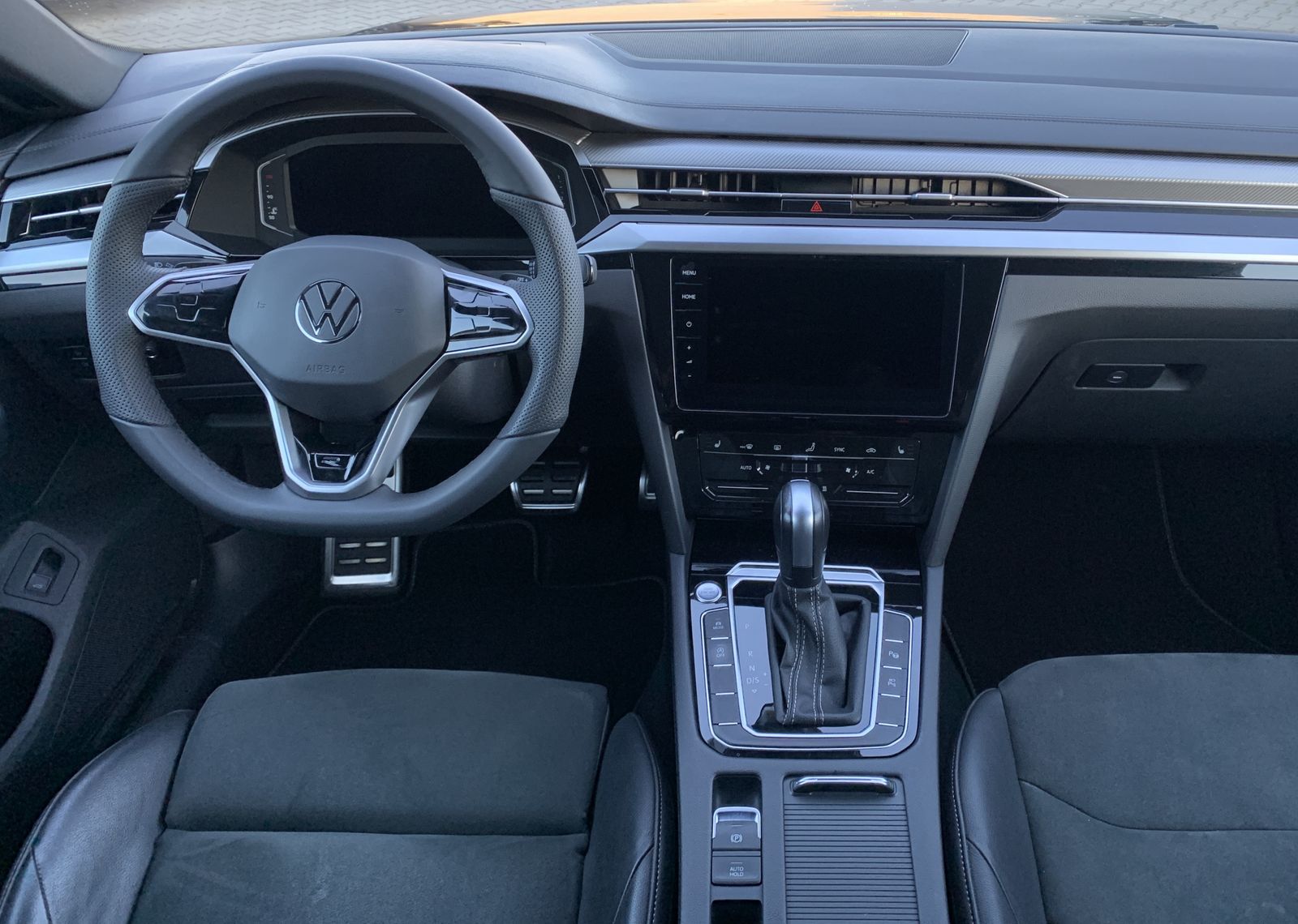 Fahrzeugabbildung Volkswagen Arteon Shooting Brake 2.0 TDI*R-Line*AHK*HeadUp*