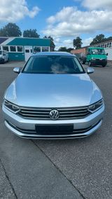 Volkswagen Passat erster Hand  mit ACC Aut... - Volkswagen Passat in Oldenburg