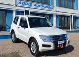 Mitsubishi Pajero 3.2 DI-D 16V aut. 3p. Invite D - gebrauchte Mitsubishi Pajero aus dem Jahr 2018