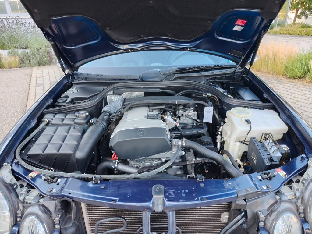 Mercedes-Benz CLK 200