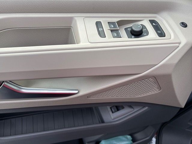 Fahrzeugabbildung Volkswagen Multivan 2.0TDI Edition LR+NAVI+AZV+7-SITZER+LAN