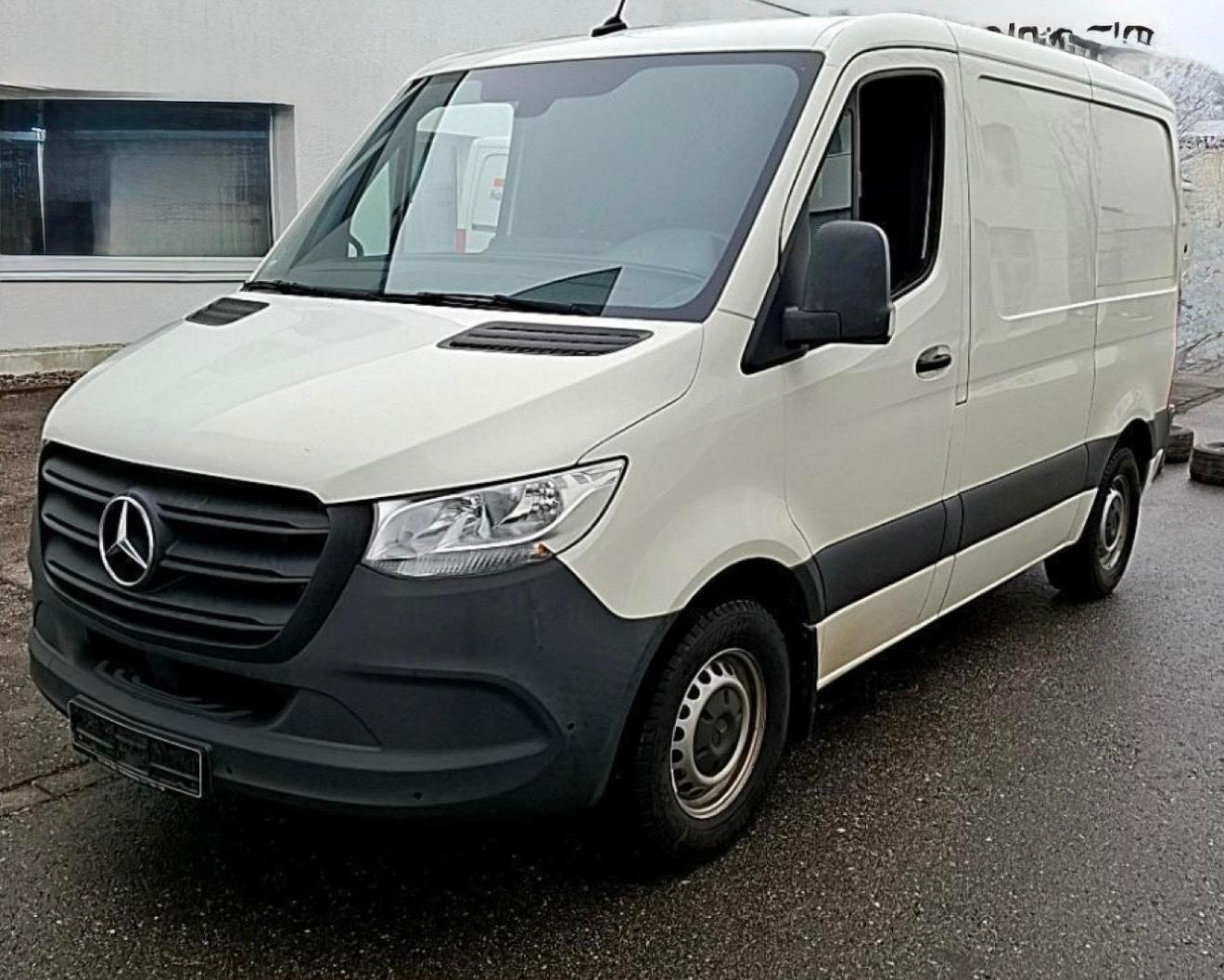 Mercedes-Benz SPRINTER 316 KURZ FLACH KILMA NAVI PDC KAMERA