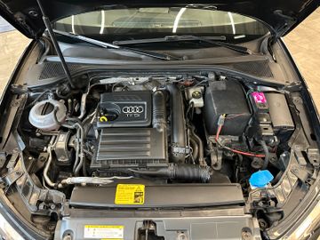 Audi A3 Sportback ambition *1. Hand*AHK*Klima*Radio*