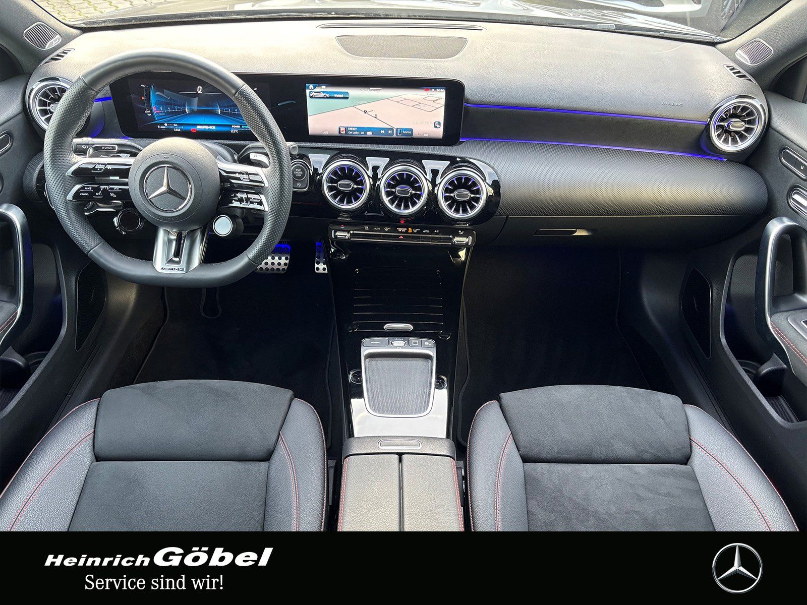 Fahrzeugabbildung Mercedes-Benz AMG A 35 4M FAP*PANO*BURMESTER*MEMORY*AMBIENTEBE