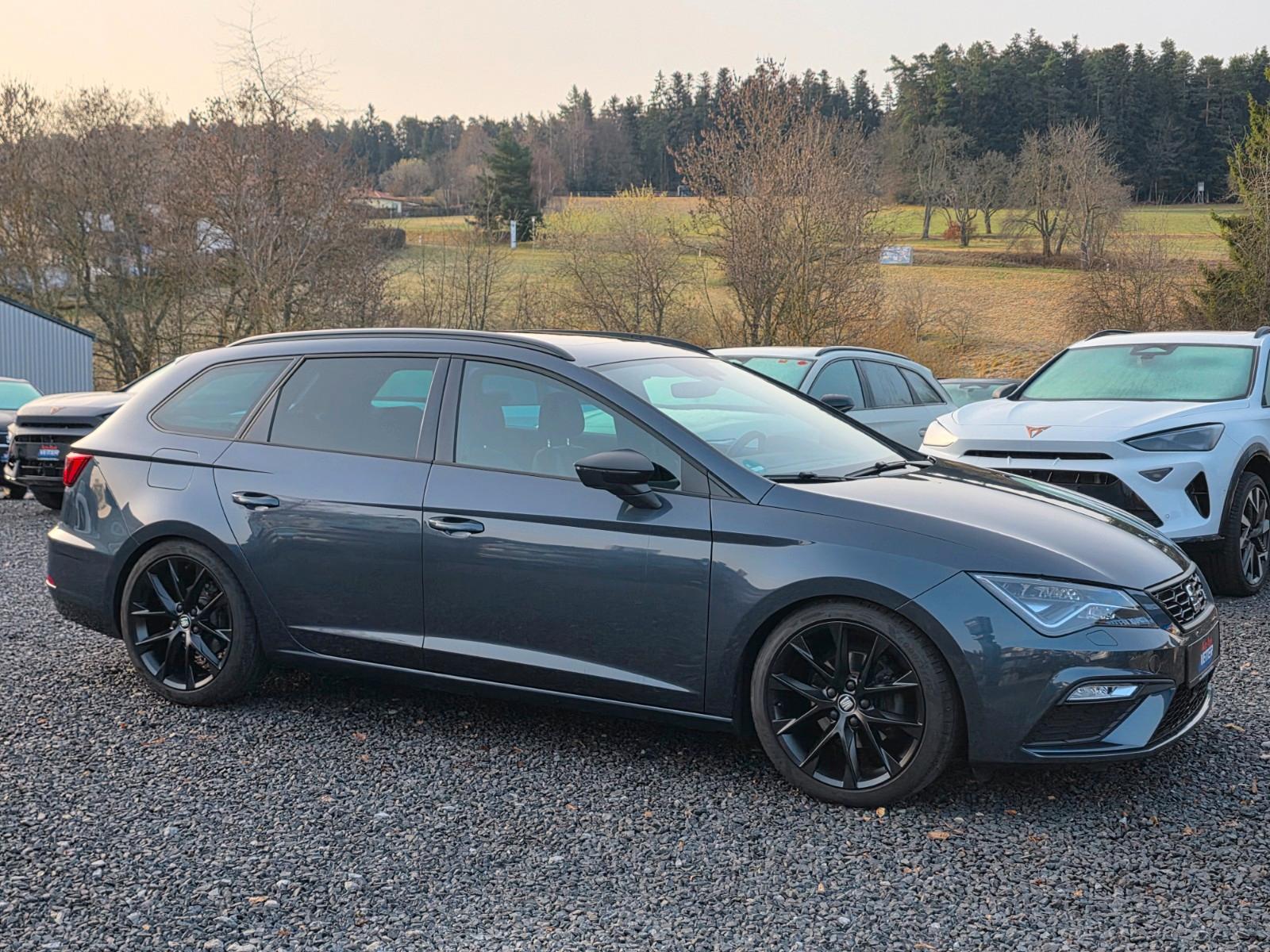 Seat Leon ST FR Black Matt Ed. TSI DSG/Navi/Pano/LED
