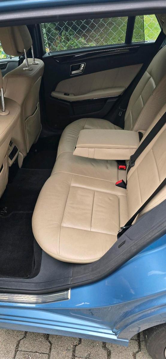 Mercedes-Benz E350 2009 — photo 7