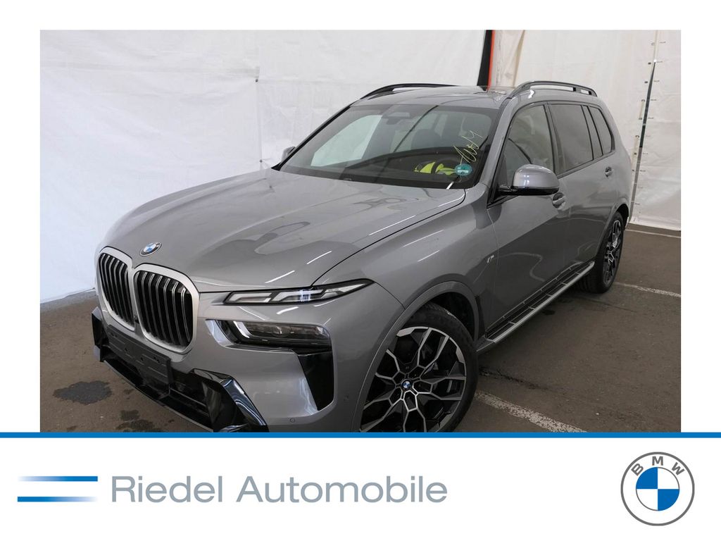 Image of BMW X7
