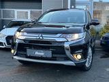 Mitsubishi Outlander Plus 4WD*XENON*SHZ*PDC*LED*AHK* - Mitsubishi Outlander Plus mit Benzin-Antrieb