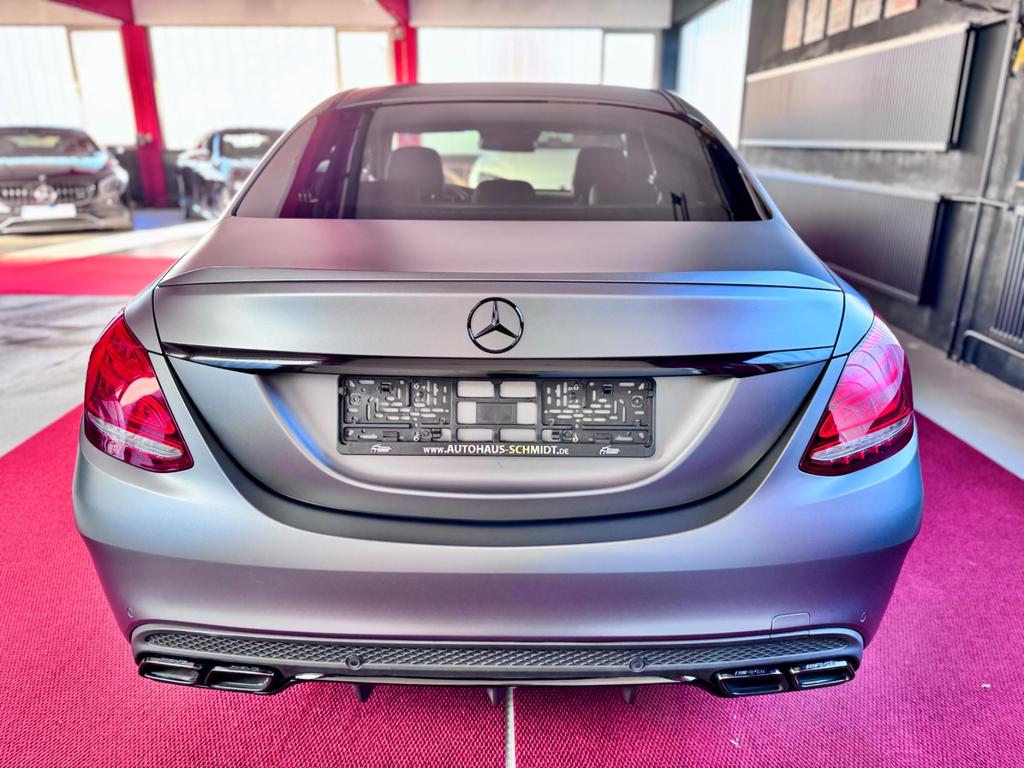 Mercedes-Benz C 63 AMG