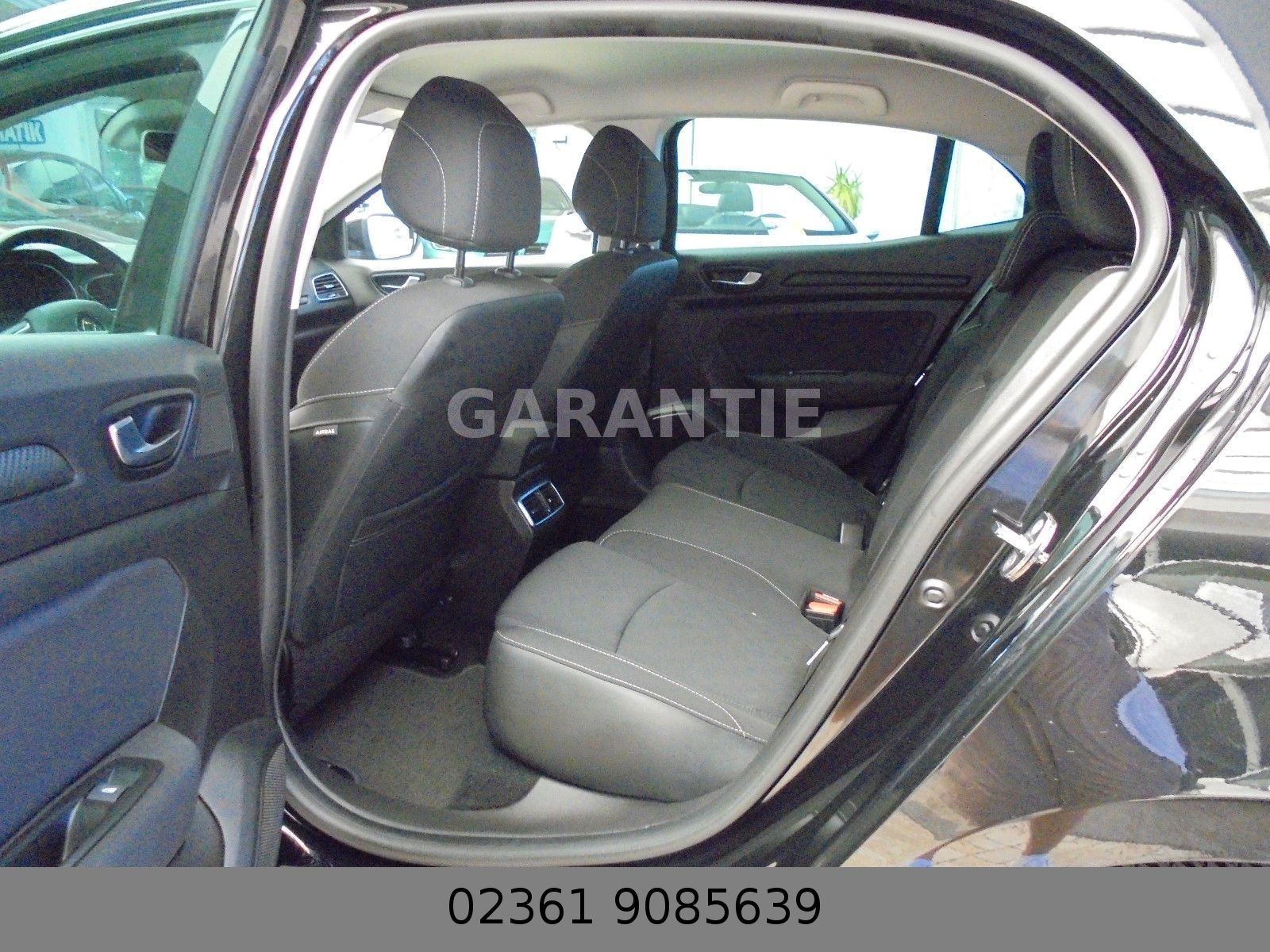 Fahrzeugabbildung Renault Megane IV Limited  Klima/Shz/Navi/Kamara/