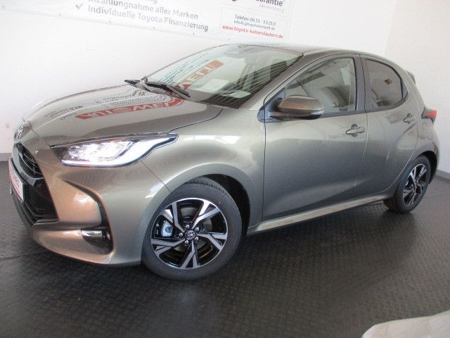 Fahrzeugabbildung Toyota Yaris Hybrid Teamplayer inkl. Comfort-Paket