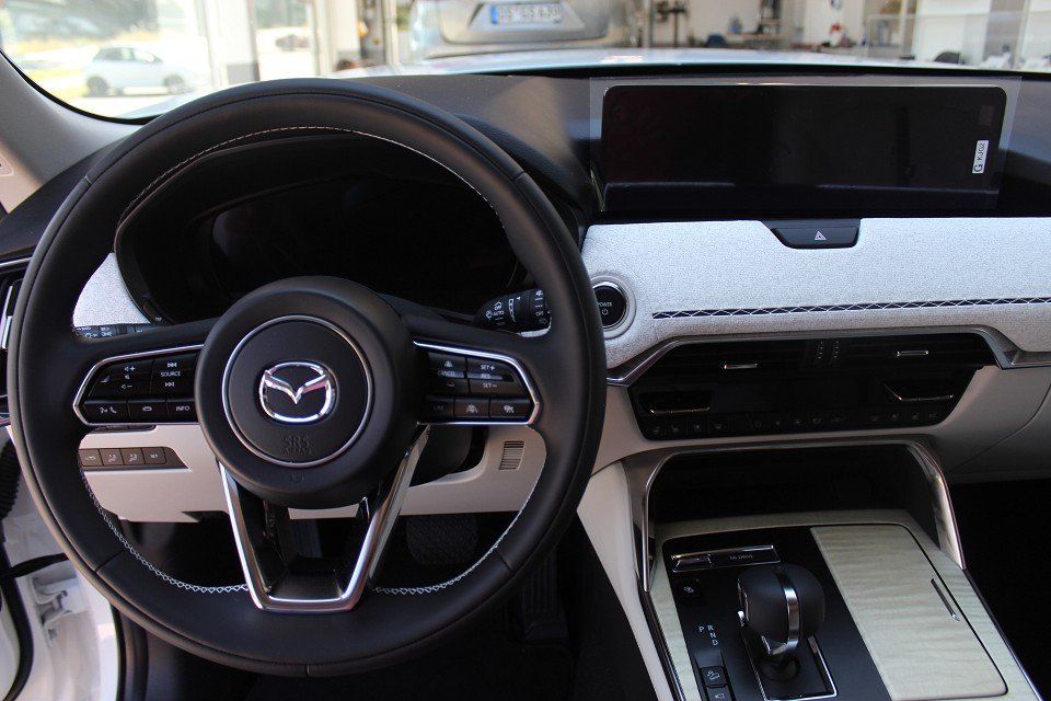 Fahrzeugabbildung Mazda CX-60 PHEV 2025 Takumi Plus AWD AT LEDER NAVI AC