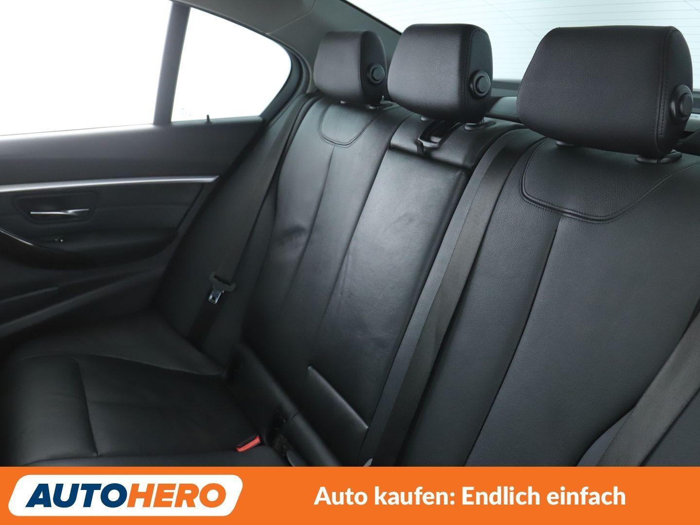 BMW 320i Luxury Line Aut.*NAVI*LED*TEMPO*PDC*SHZ*