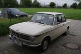 BMW 2002 - BMW 2002 Oldtimer mit Benzin-Antrieb