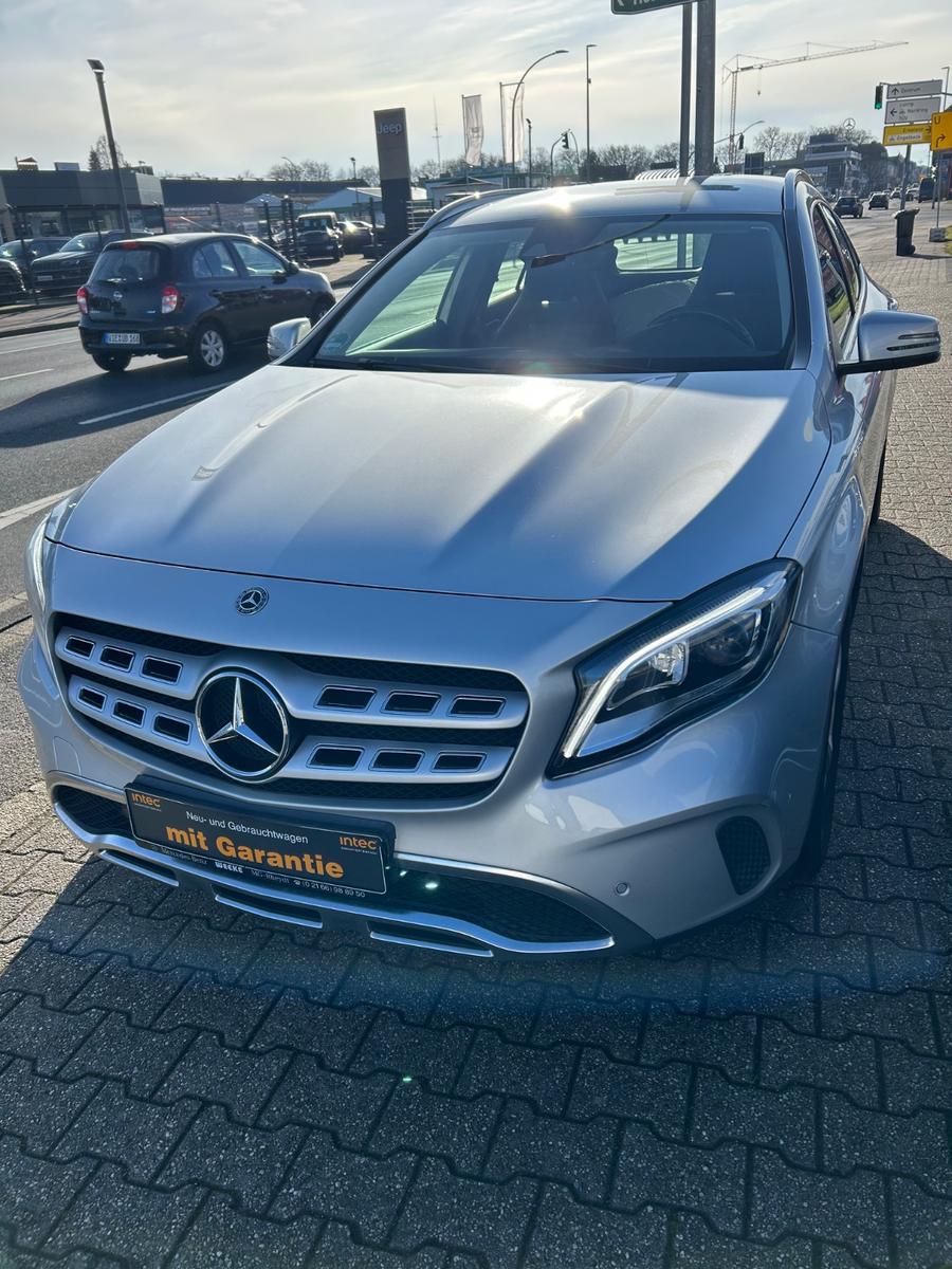 Mercedes-Benz GLA 180 URBAN LED KAMERA AHK  GARANTIE