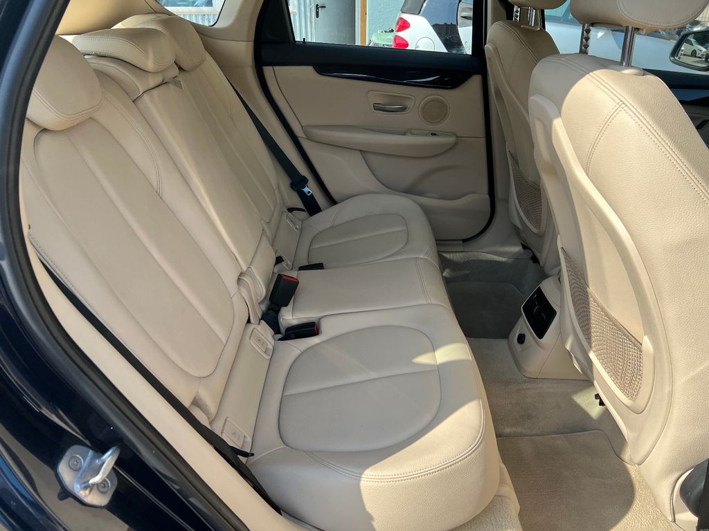 BMW 216 d Active Tourer Advantage Automatik Leder Xen