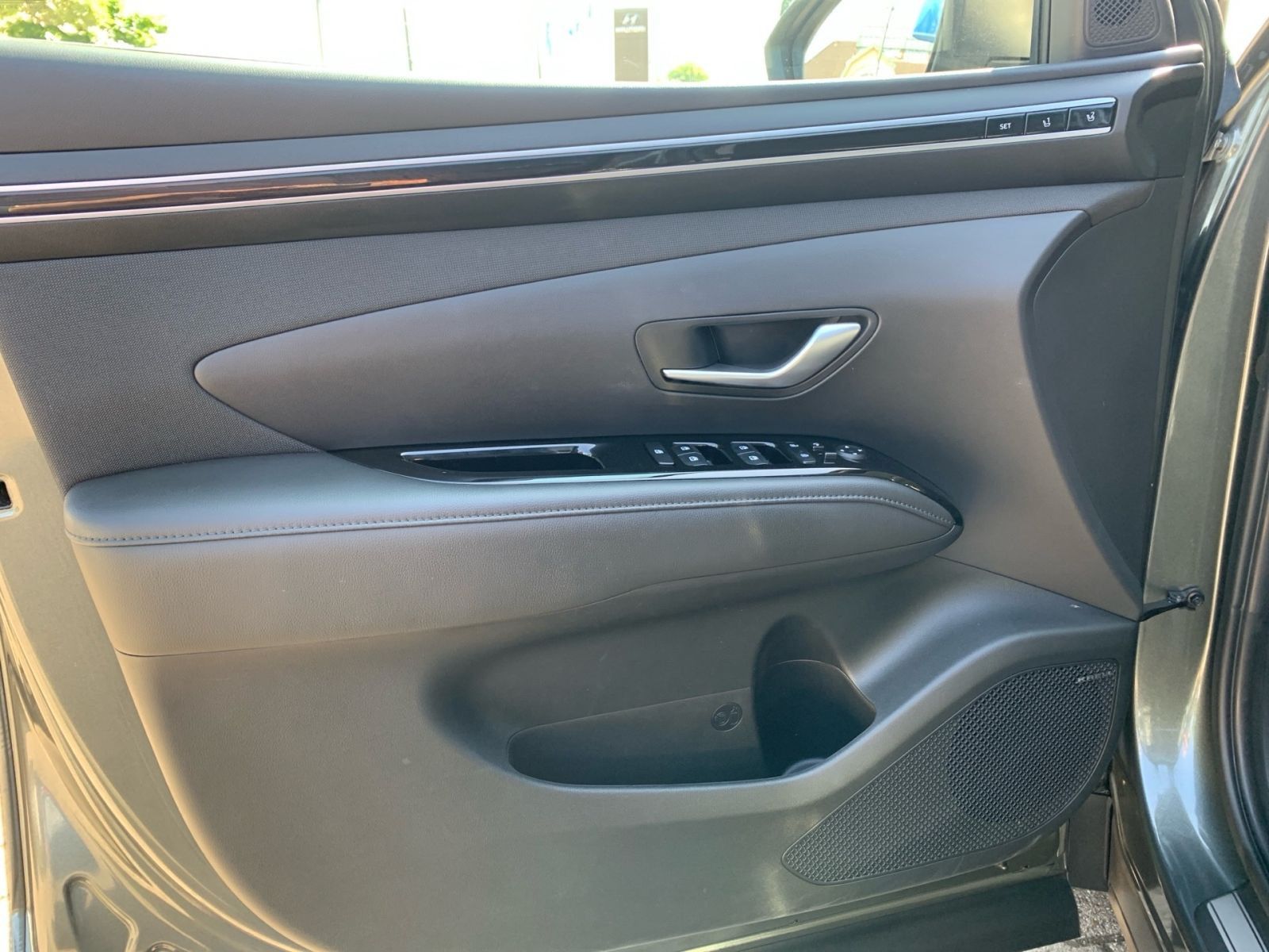 Fahrzeugabbildung Hyundai TUCSON 1.6 T-GDI Prime Hybrid Assi ECS Leder