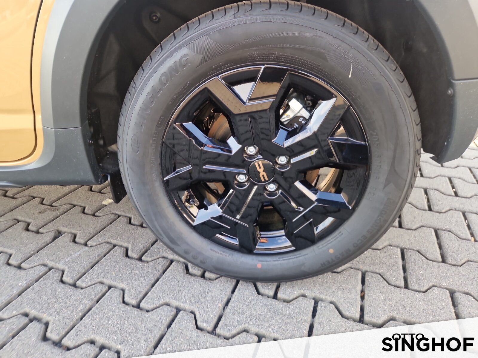 Fahrzeugabbildung Dacia Neuer Sandero Stepway Extreme Eco-G 120