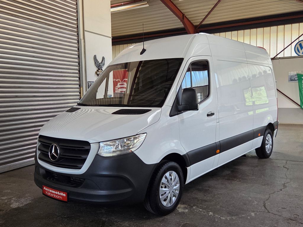 Image of Mercedes-Benz Sprinter