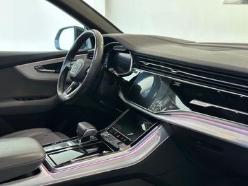 2019 AUDI Q8 — фото 7