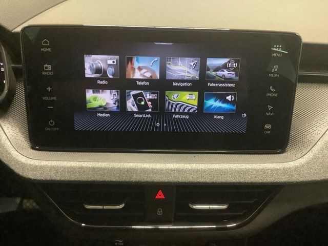 Kamiq Tour 1,0 85 kW DSG AHK NAVI ALU SHZG