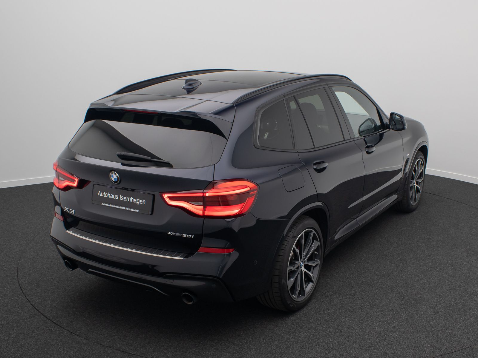 Fahrzeugabbildung BMW X3 xD30i M Sport DAB AHK Kamera Alarm HUD 20Zoll