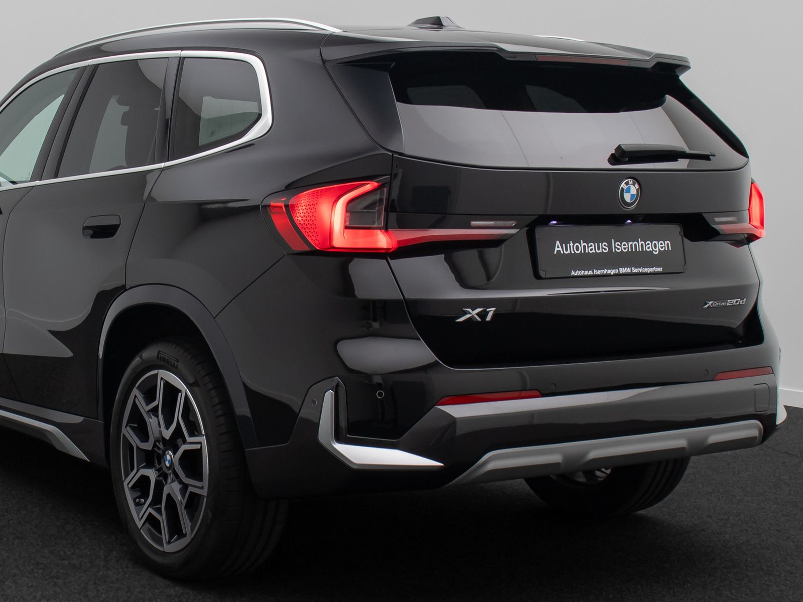 Fahrzeugabbildung BMW X1 xD20d xLine Kamera H/K AHK DAB Panorama 19"