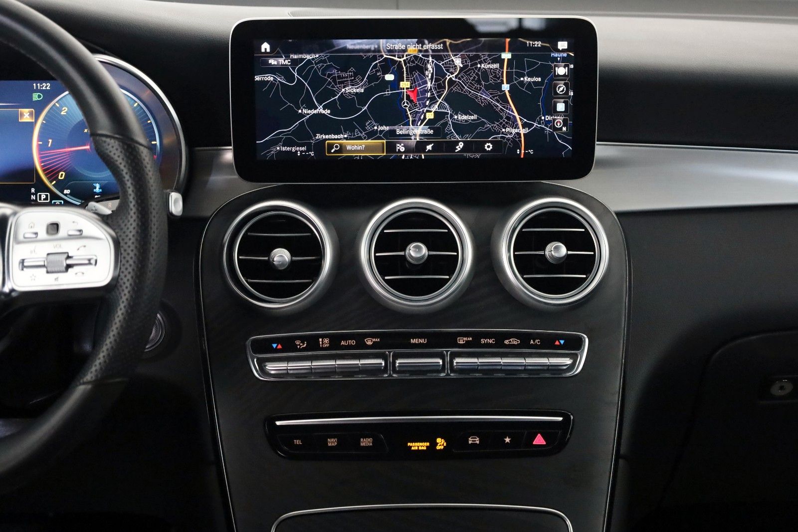 Fahrzeugabbildung Mercedes-Benz GLC 200d AMG Line TLeder,Navi,LED,Night/Park Pak