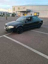 Skoda Suberb 2,0 Liter 115 PS    TÜV NEU 0... - gebrauchte Skoda Superb aus dem Jahr 2003