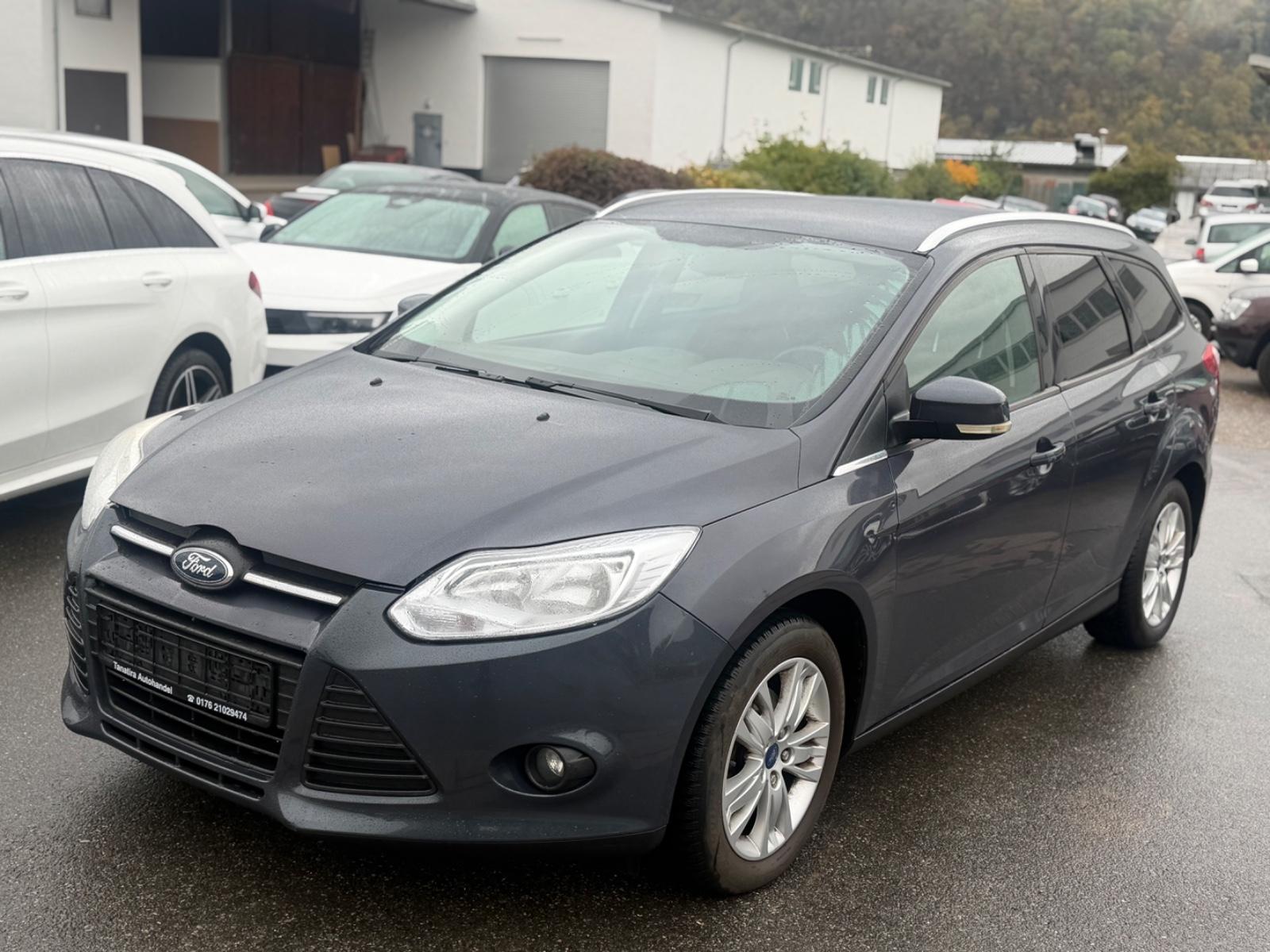 Ford Focus 2012 — photo 8