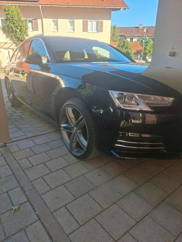 AUDI Audi A4 Avant 2.0 Tdi  S - tronic