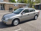 Opel Vectra 2.2 16V Comfort Comfort - Opel Vectra Comfort mit Benzin-Antrieb