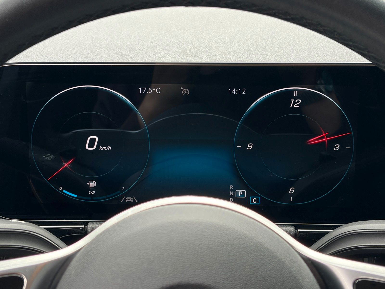 Fahrzeugabbildung Mercedes-Benz GLA 200 7G-DCT Progressive CarPlay Temp CAM AHK