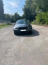 BMW E91 325i - BMW aus 2006: Kombi