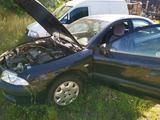Mitsubishi carisma - Mitsubishi Carisma aus 2002