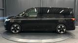 Volkswagen T7 Multivan Style eHybrid lang 4MOTION*PANORAMA* - : Schwarz, Van