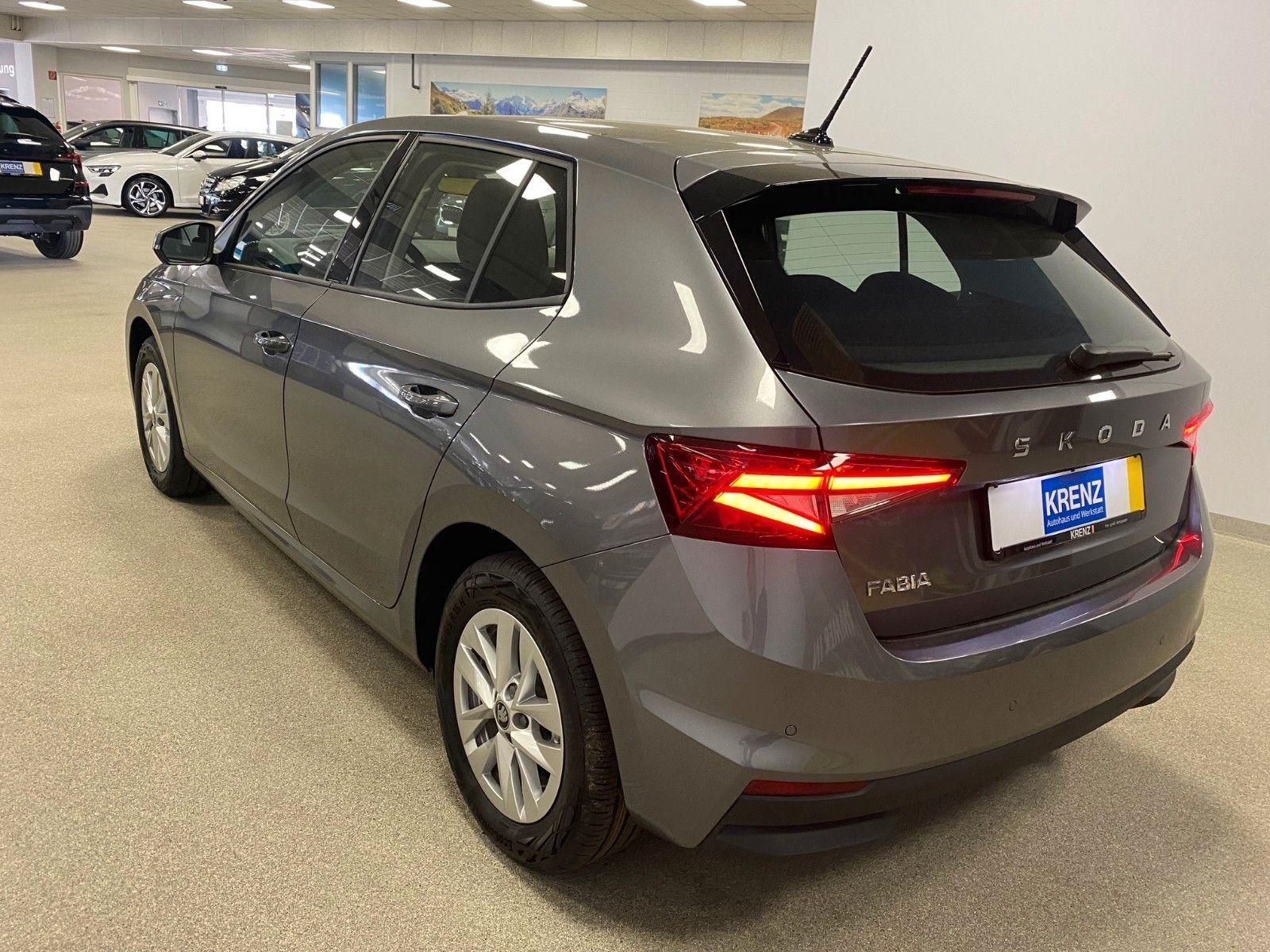Fahrzeugabbildung SKODA Fabia 1.0l TSI Selection+KAMERA+KLIMATRONIC+ALU+