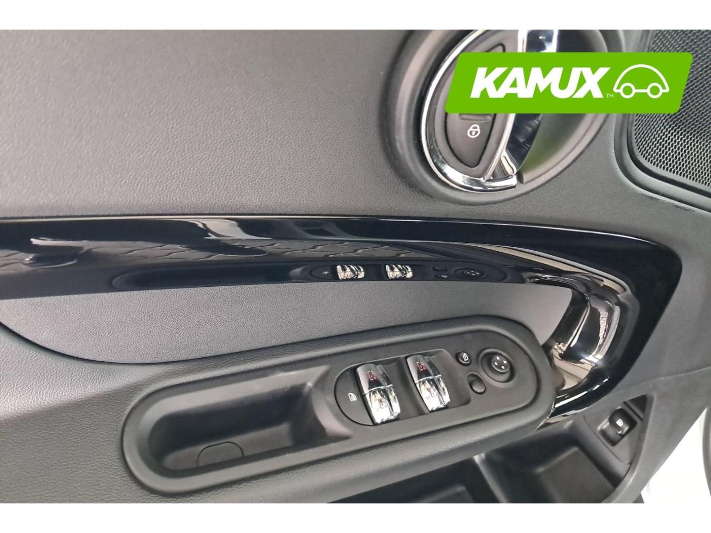 MINI Countryman SE All4 Steptronic+LED+NAVI+PDC+LEDER