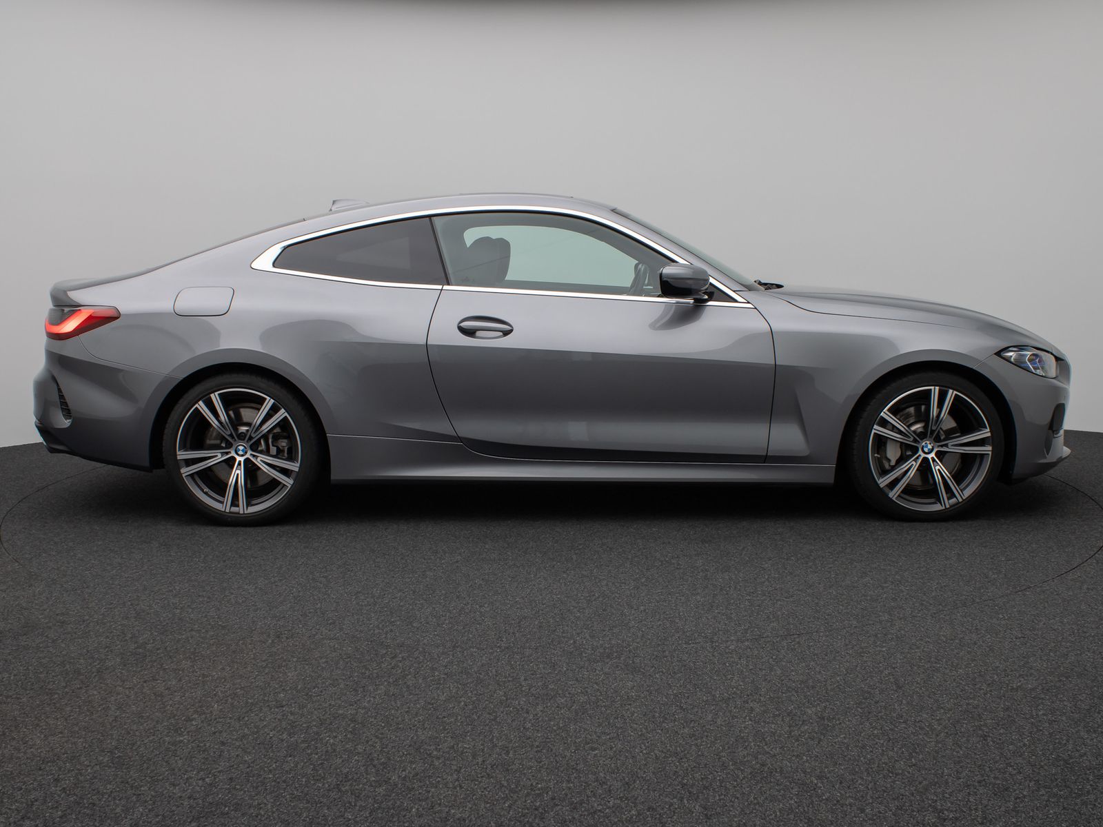 Fahrzeugabbildung BMW 430d xD Coupé Glasdach Laser DAB HiFi Komfort 19
