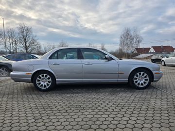 Jaguar XJ6 - 7