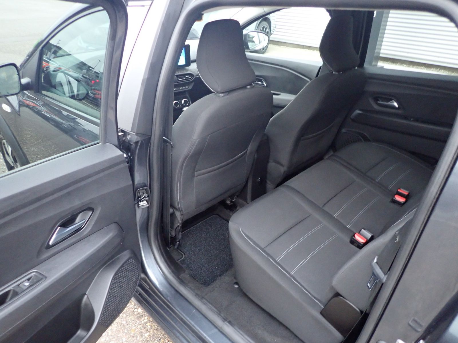 Fahrzeugabbildung Dacia Jogger Comfort TCe 100 ECO-G