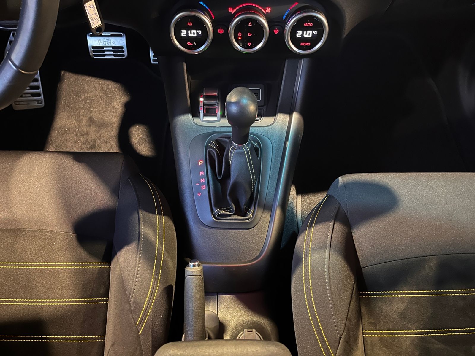 Fahrzeugabbildung Alfa Romeo Giulietta Speciale  Veloce KLIMA XENON NAVI ALU